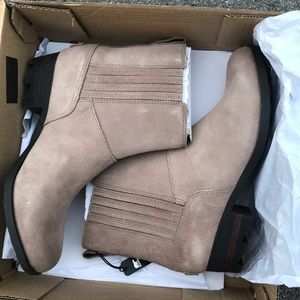 Brand new Sorel boots